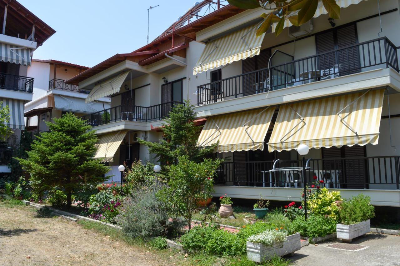 Manos Kritikakis Apartments Platamonas Extérieur photo
