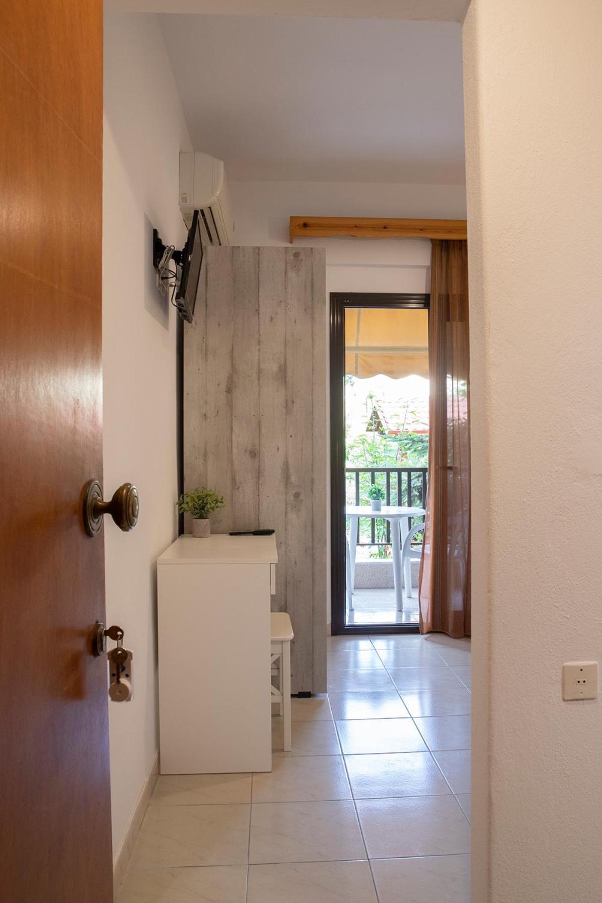 Manos Kritikakis Apartments Platamonas Extérieur photo