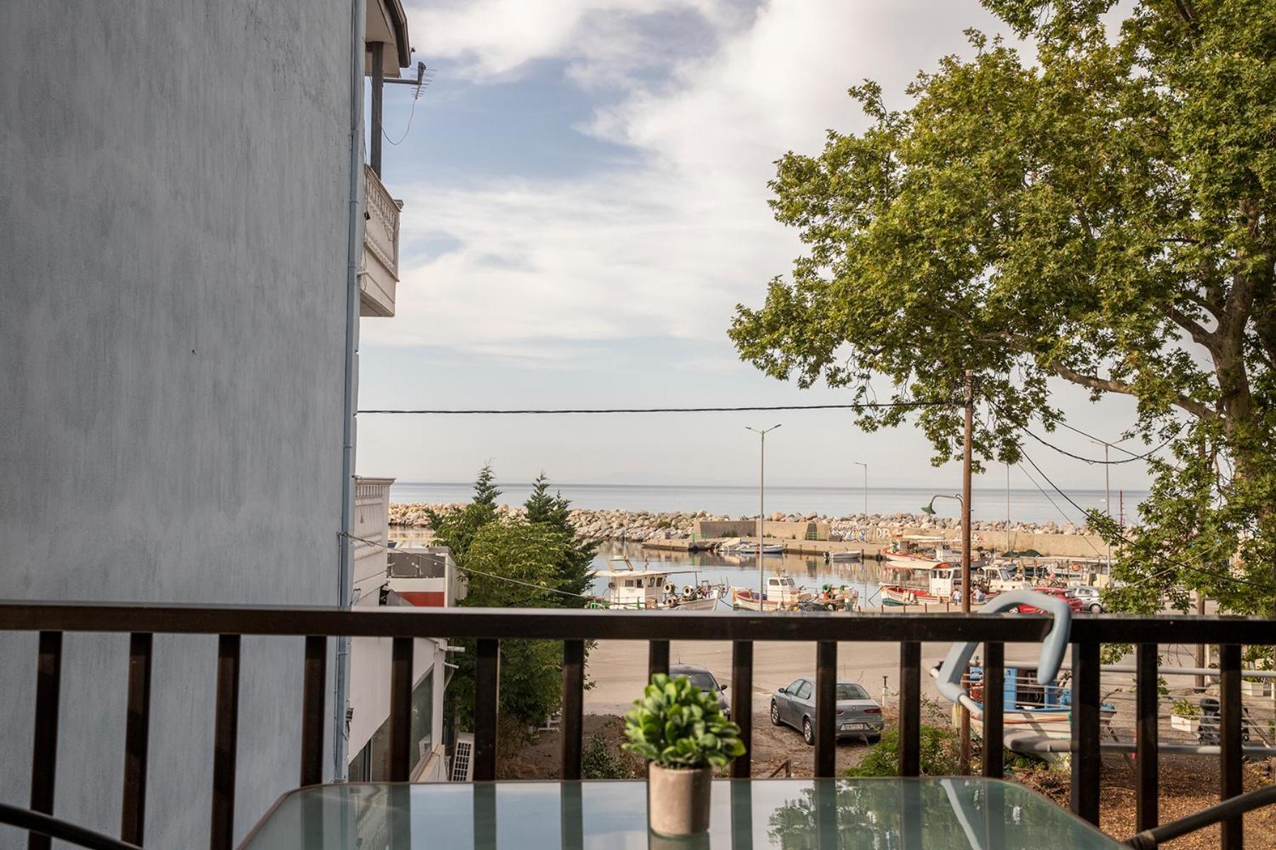 Manos Kritikakis Apartments Platamonas Extérieur photo